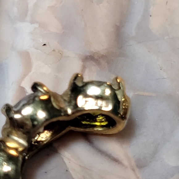 Elegant 925 Gold and Green Crystal Earrings. - Picture 5 of 10